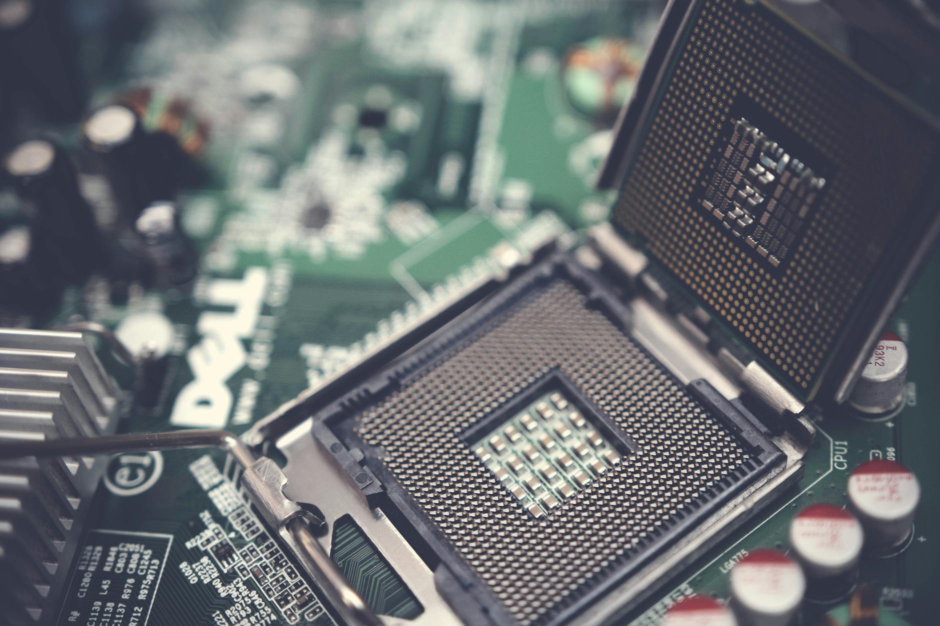 2026年首选：CPU Z MSI定制版官方下载与新手配置指南